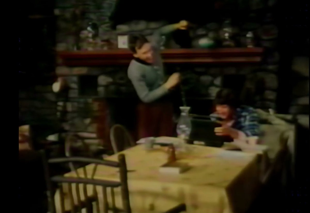 “There’s just a few people left and they’re going fast, real fast.”  My appreciation of Bill Rebane's Invasion from Inner Earth (1974): senselesscinema.com/2022/11/invasi…