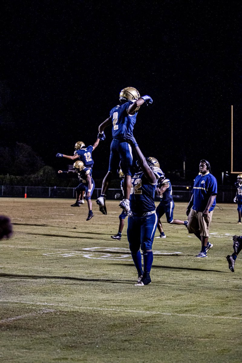Seth Franklin π€΄πΎ (@seth4_) on Twitter photo E. E. Smith High, Fayetteville NC
NCAA ID# 2109336747
3.6 GPA
4.37 40|4.47 shuttle|10β8 long jump
1,181 all purpose yards
7 touchdowns
2 90+ yards kickoff return
<a href="/CoachKarcher/">Coach Karcher</a> <a href="/EESmithFootball/">E.E. Smith Football</a> @CoachHank_UNCC
hudl.com/v/2JgUJt E. E. Smith High, Fayetteville NC
NCAA ID# 2109336747
3.6 GPA
4.37 40|4.47 shuttle|10β8 long jump
1,181 all purpose yards
7 touchdowns
2 90+ yards kickoff return
<a href="/CoachKarcher/">Coach Karcher</a> <a href="/EESmithFootball/">E.E. Smith Football</a> @CoachHank_UNCC
hudl.com/v/2JgUJt