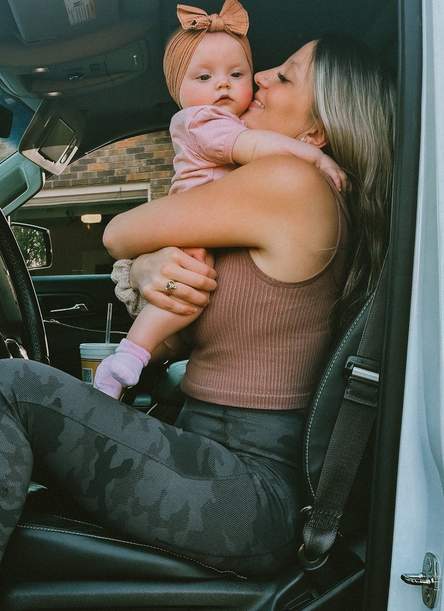 sheandex's tweet photo. My baby girl. My sweet Remi Jo, mommy gorgeous gorgeous girl. I   L O V E   Y O U https://t.co/vI0d8iEWMQ