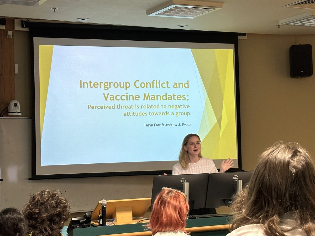 AlpsSgrad's tweet photo. Taryn Farr on intergroup conflict focusing on the vaccine mandate protests. #ALPSSgrad2022 https://t.co/9LyuDWrD8R