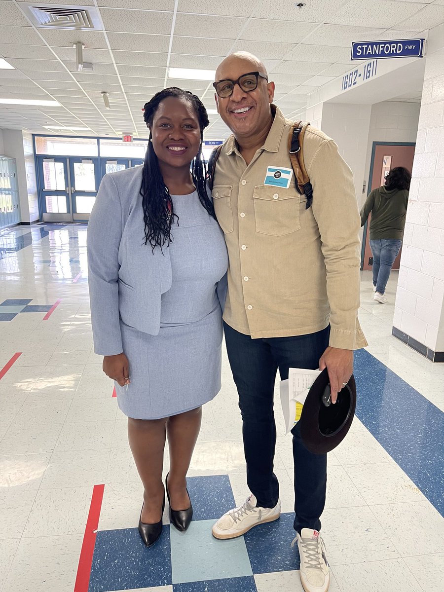 LOMSMustangs's tweet photo. @LOMSMustangs Career Day was a huge success! Thank you to our community members, colleges, and businesses who came out to speak to our students and our @FortBendISD board members for coming by to support! @HHS_Canes Principal Roberson was our keynote speaker. https://t.co/Xk8NnOmdI9