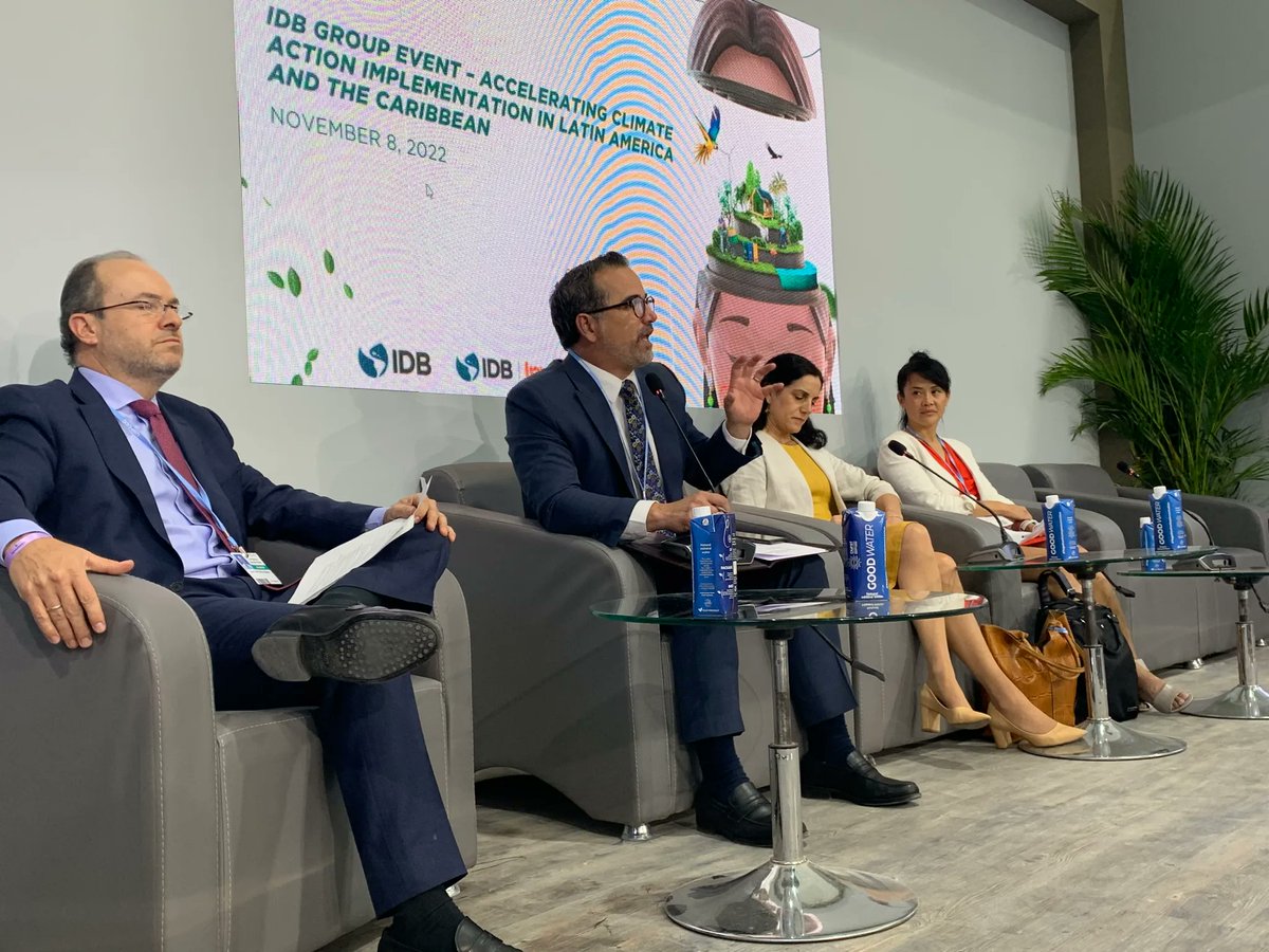 el_BID's tweet image. Sumar esfuerzos del sector público y privado para abordar la #EmergenciaClimática en #AméricaLatina y el #Caribe es clave para determinar que el futuro no está perdido, según Benigno López, Vicepresidente de Sectores y Conocimiento de @el_BID en #COP27 bit.ly/3TwwwZy