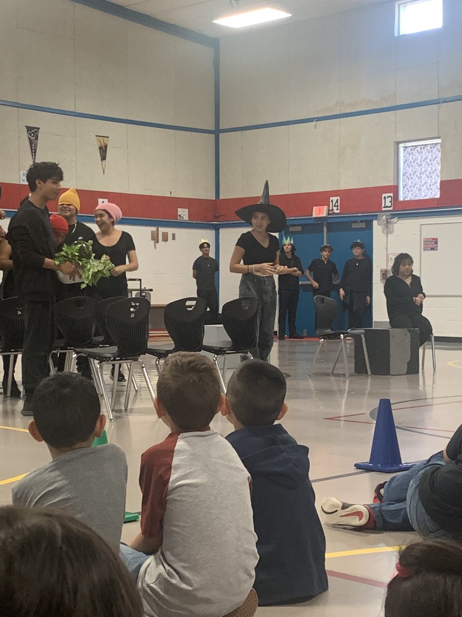 Oliva1st's tweet photo. We had the privilege today to watch a wonderful play performed by @DobieTheatre. They couldn’t have came at a better time since we started our drama unit this week. It was a great introduction to drama for our first graders. @StuchberyES #PISDLAChat https://t.co/yGRjRBMjwD