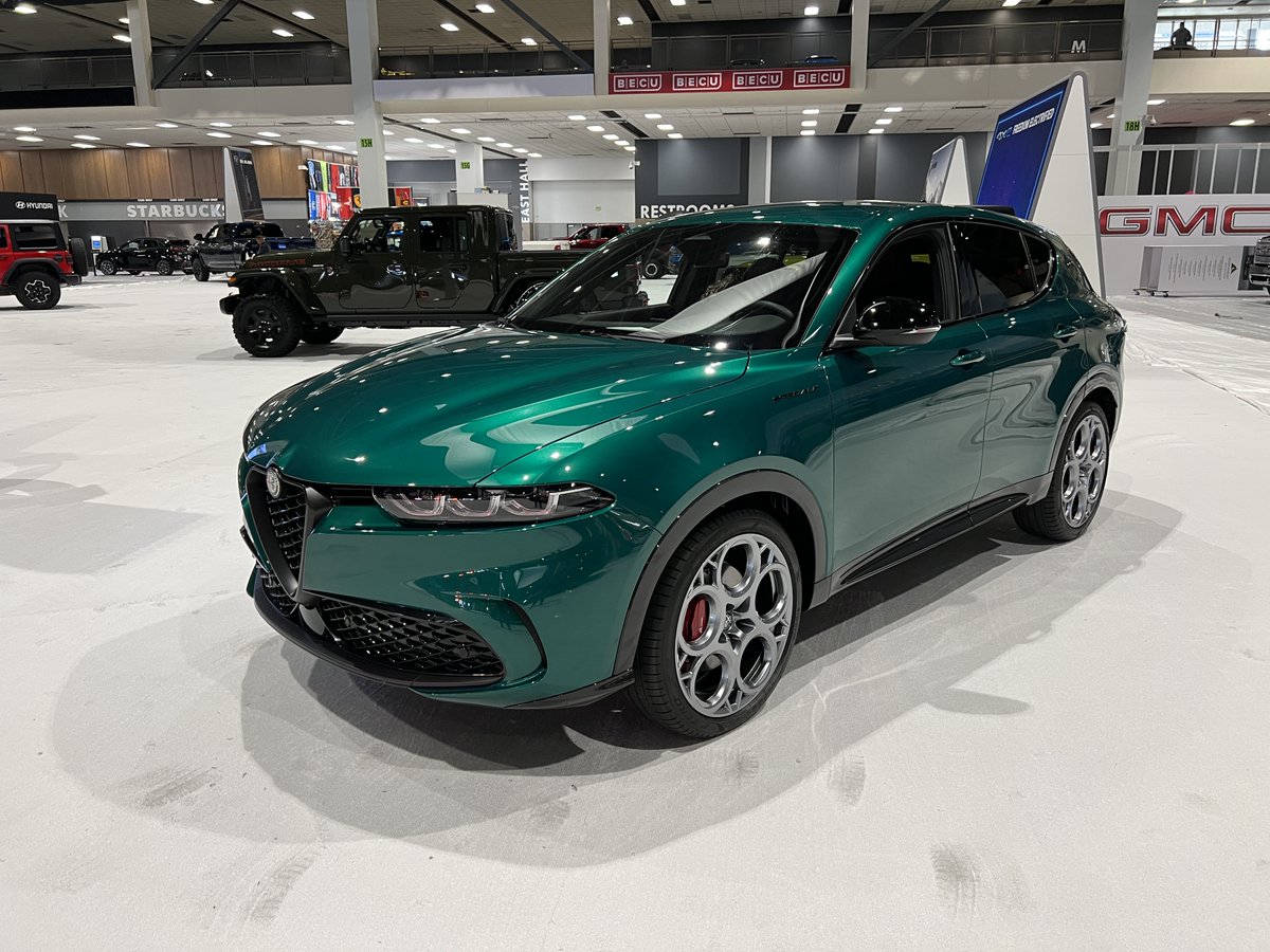 TomVoelk's tweet photo. It's move in day at @SeaAutoShow. Some cool stuff. Your first chance to see @AlfaRomeoUSA Tonale, @GMC Hummer EV and @Dodge Hornet. Starts tomorrow at noon. See you there folks. https://t.co/JL2wz3dzEQ