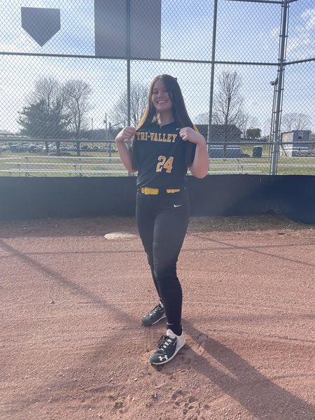 TVHS_softball_'s tweet photo. Congratulations to our very own Raegen Smith on signing her NLI today to play softball at DII Davenport University!! We are excited for you and very proud of you and wish you continued success at the next level! Go Lady Dawgs! 🥎 https://t.co/thLH1lQCRv
