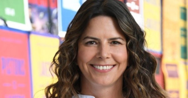 ericporat's tweet photo. Former National Basketball Association chief marketing officer Kate Jhaveri joined TikTok as global head of marketing. Jhaveri will report to chief operating officer Vanessa Pappas and oversee consumer and brand marketing, as well as marketing to content… https://t.co/Hwhe7LX5L1 https://t.co/R9SqfImihg