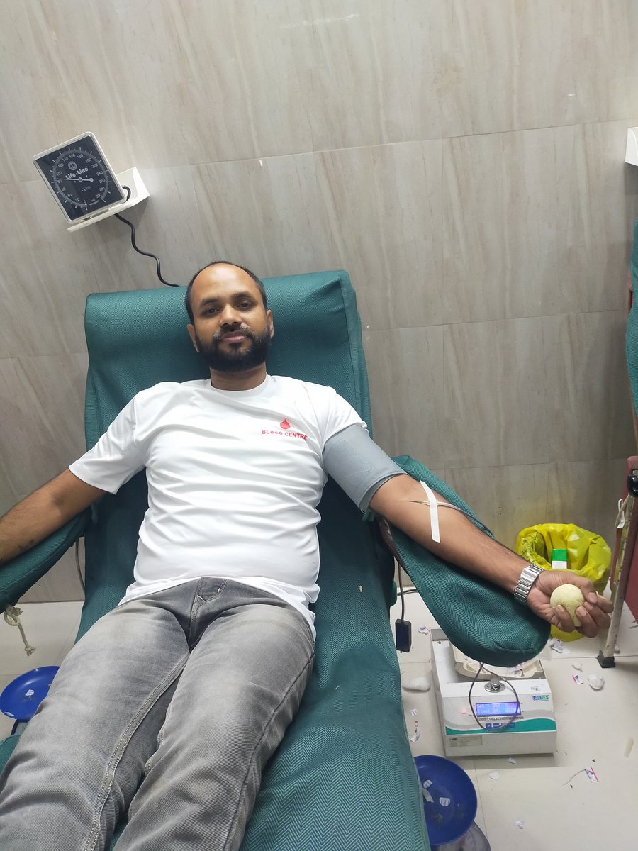 MTSECT20's tweet photo. Kudos to Mr. G. C. Verma who donates blood in every 90 days, his last donation was 9th August.donate blood and feel joy of giving.
@tukai11071985 @BannaGupta76 @DC_Ranchi @JharkhandJsas @BloodDonation @MoHFW_INDIA @HLTH_JHARKHAND @VIDYABH0912 @VeerRakt @HemantSorenJMM https://t.co/FLj5xLqpOY