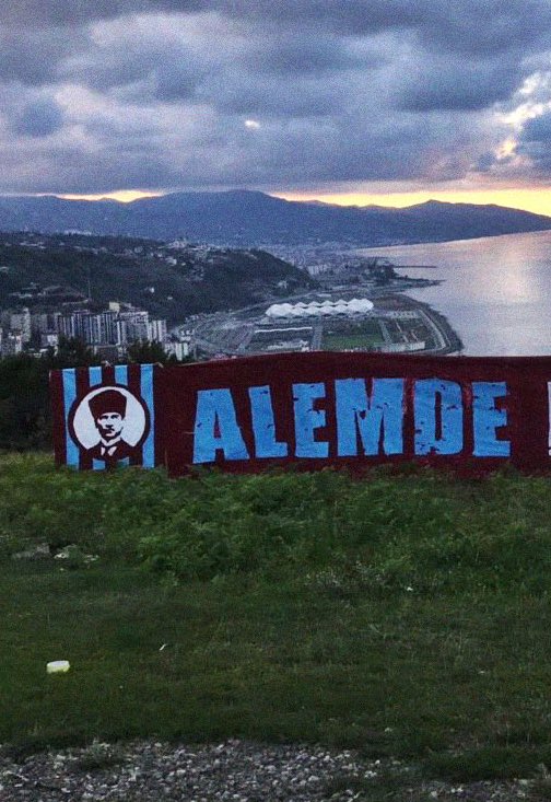 kursatgurer's tweet photo. Alemde Hükümdar

#10Kasım 
#ÜniversiteliTrabzonsporlular https://t.co/2uCzDdmmsS