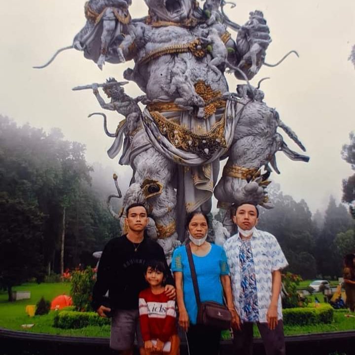 PutuSopi's tweet photo. #FotoProfilBaru https://t.co/UjzF1Osnb5