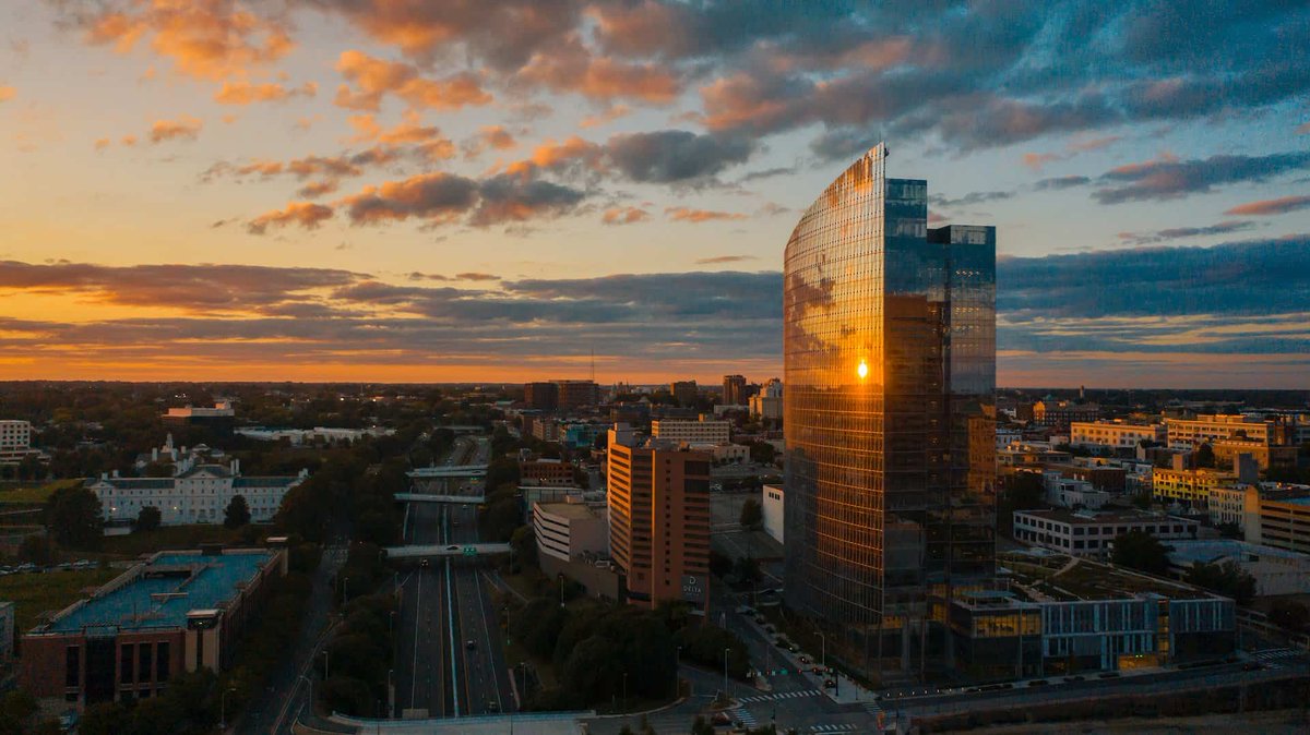 PlaceAholic's tweet photo. 20 Best Places to Live in Virginia https://t.co/85edVfYPEv https://t.co/1CIlxo59vv