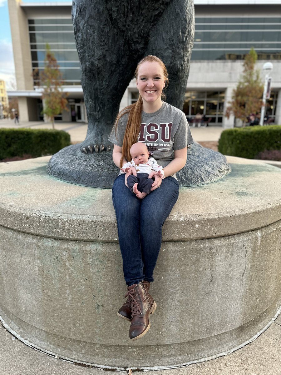 gingerberry15's tweet image. Six years ago, I met my husband through @MOState_ResLife. Today I took our little bear to see an old friend. @ThePSUBear, you haven’t aged a bit. ❤️🐻
#mostatealumni #classof2019 #futurebear #classof2044