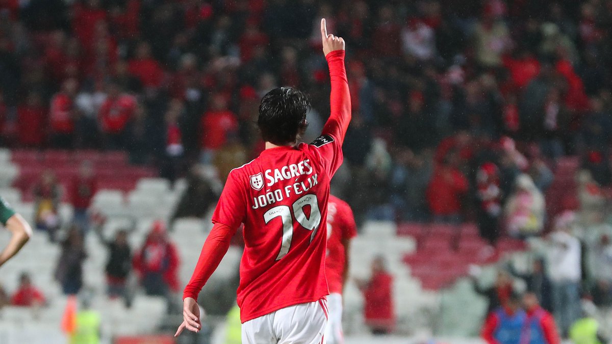 🎉 🎂 Feliz aniversário, <a href="/joaofelix70/">João Félix</a>!

#EPluribusUnum