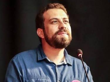 choqueii_'s tweet photo. 🚨FRENTE AMPLA: Fontes antecipam a corrida à Prefeitura de São Paulo de 2024, colocando Guilherme Boulos como candidato a prefeito e Tabata Amaral a vice.
A frente ampla que fala? https://t.co/UgfkHs1Rh8