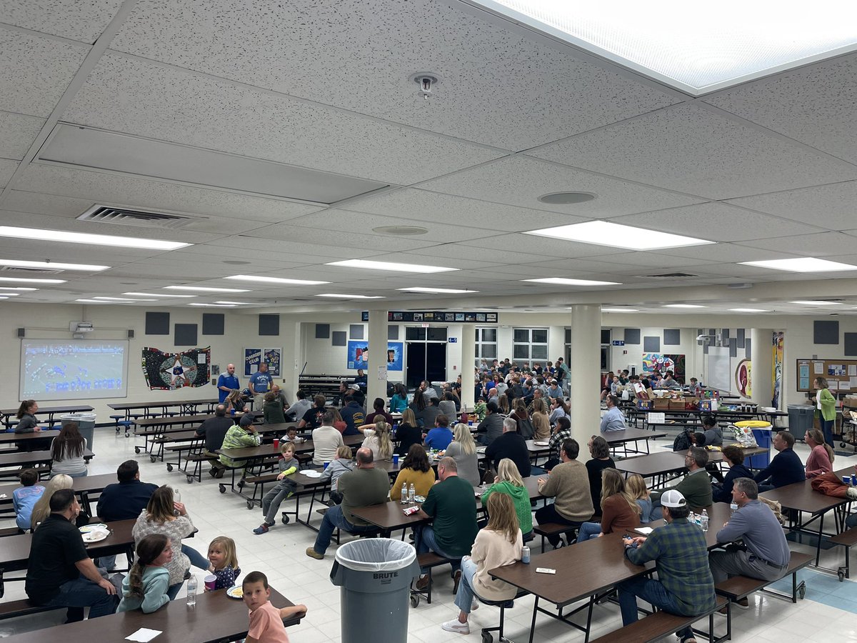 PeirceFootball's tweet photo. And that’s a wrap on the 2022 football season! What a way to end things. 

#PigRoast
#Tradition 
#Family https://t.co/EWLygazdfz