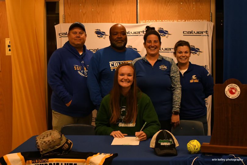 meganc2023's tweet photo. Signed!!! Officially a Spartan!!💚 @GCHMaryland @UpstateSoftball @LadyCavsSB https://t.co/8lYikGPzCu