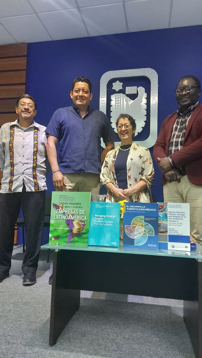 #EducaciónYTurismo Un gusto saludar a distinguidos Colegas y expertos en turismo Dres. Ricardo Sonda de la Rosa <a href="/UcaribeOficial/">Universidad del Caribe</a> 
 Elisa Guillén Argüelles y Kennedy Obombo Magio del <a href="/TecNM_MX/">TecNM</a> <a href="/TecNM_Cancun/">@TecNM_Cancun</a> en el panel #PerspectivasDeLaSustentabilidadYLaCompetitividadDelTurismo