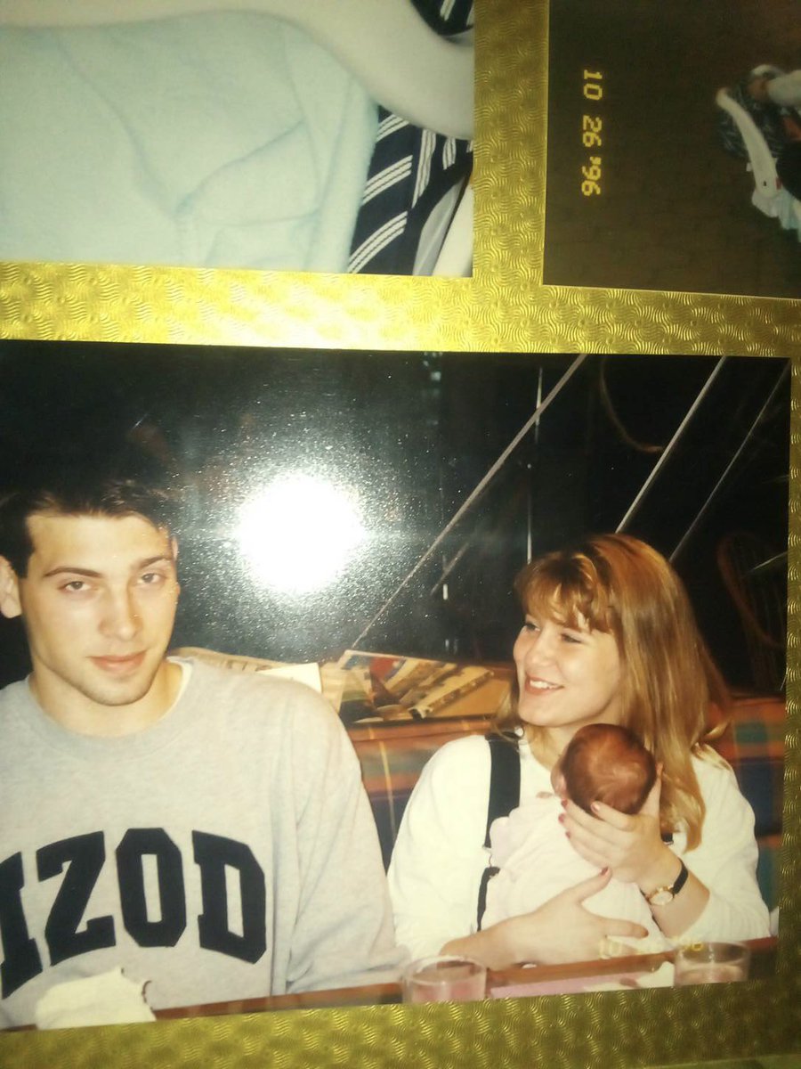 madi_smoot's tweet photo. Mom &amp; dad ‘96 🥺💕🫢 https://t.co/i9N4tX18it