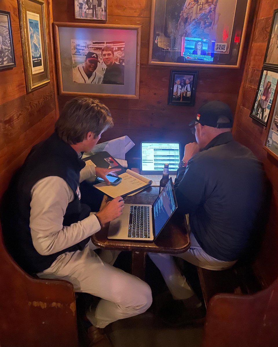 ChaseHorton's tweet image. Team Lee for NC - We did it! So thankful that I get to work with Michael Lee and the whole Lee for NC family! Thank you for sending a great man back to the NC Senate! #LeeElected #ReElected #LeeforNC #ncpol