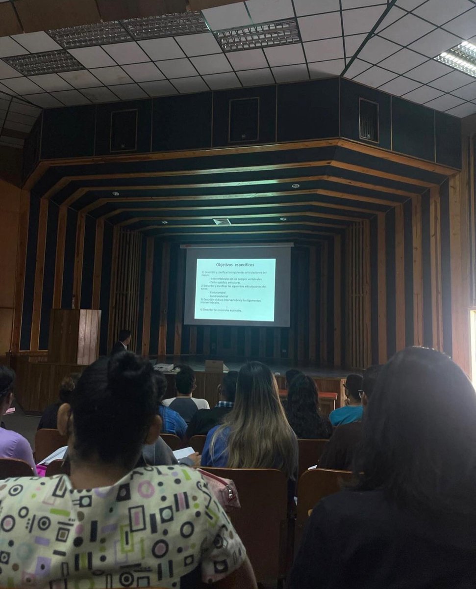 virgiliocastill's tweet photo. Nuestros estudiantes de Anatomía de la Facultad de Medicina. Digno ejemplo de esa juventud luchadora que, se esfuerza cada día por superar las dificultades y formarse como excelentes profesionales en la ULA, garantía de un buen futuro para Venezuela. https://t.co/1FjOe1gg8o