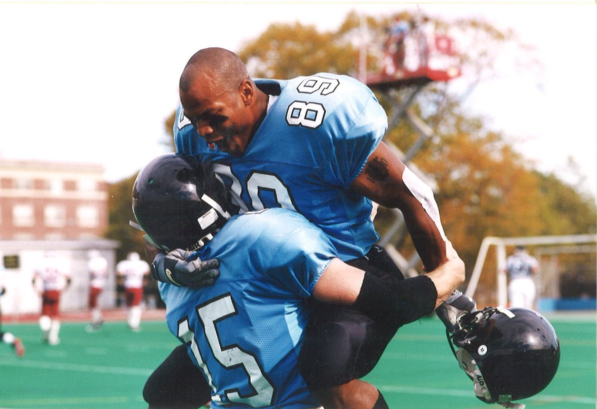 JHU_Football's tweet image. Before he was a Rhodes Scholar, before he was a best selling author, before he served in Afghanistan, before he was a CEO, Wes Moore was a Hopkins football player.  Congrats to Maryland Governor Elect @Iamwesmoore #PrideandPoise