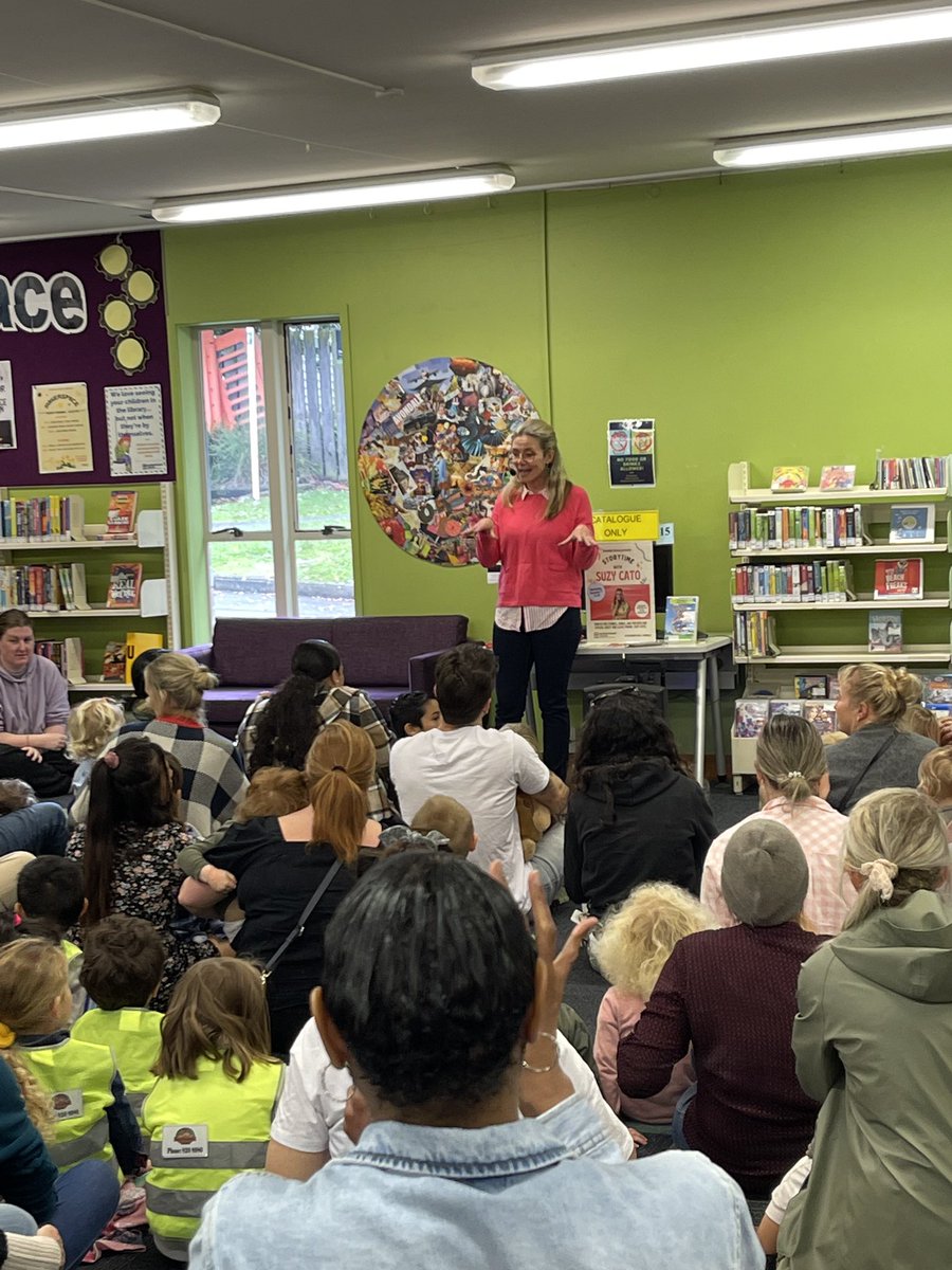 So much fun yesterday with the whanau of Avondale Library and their gorgeous community 😍 nothing like a good ol sing along/story time with friends ❤️💙💚💜