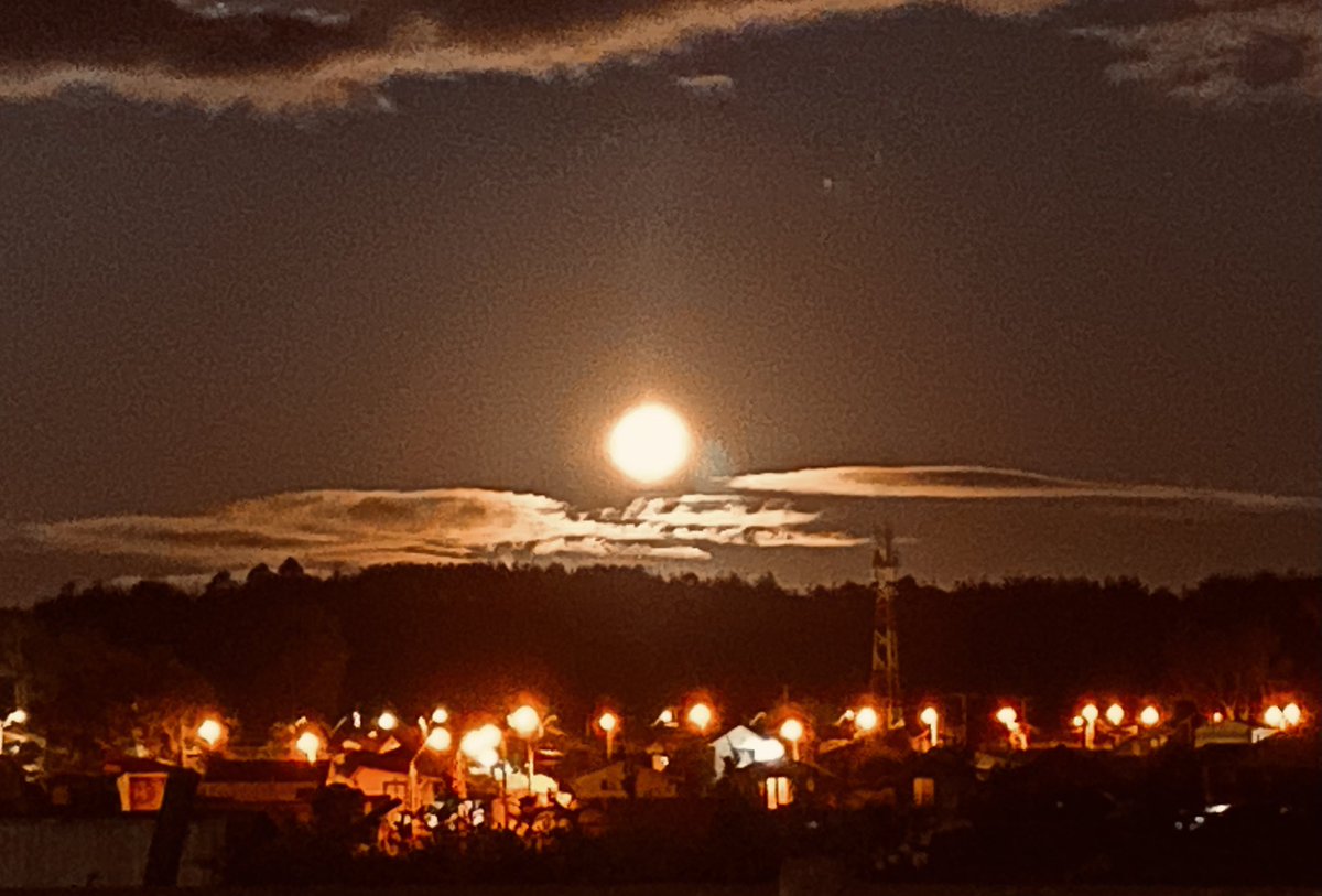 Punta de Tralca. #moon