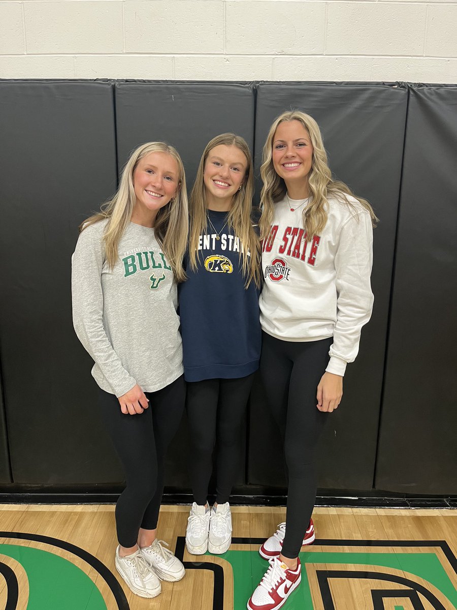 ☘️ Coffman Rocks signing day!  <a href="/baileymorris113/">Bailey Morris</a> <a href="/MorganHalli/">Morgan Halli</a> <a href="/KateTyack/">Kate Tyack</a> Congrats! <a href="/LacrosseDublin/">Dublin Lacrosse</a> #RockPride