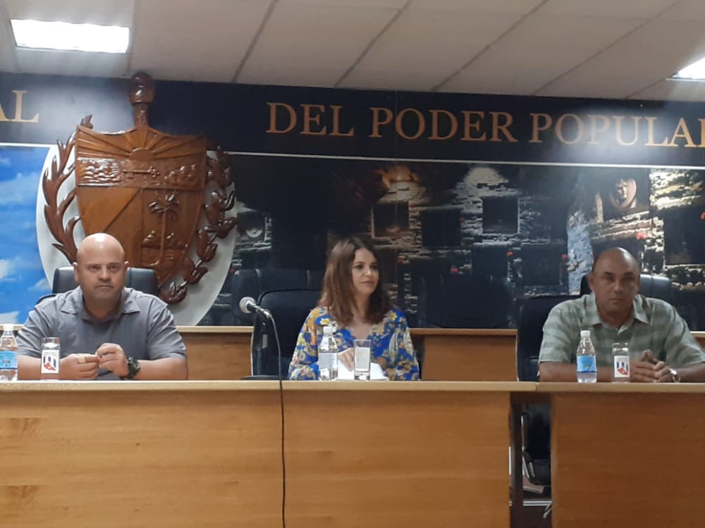 "¡Cuánto nos estimula a seguir luchando, a seguir combatiendo, a seguir practicando la solidaridad, a seguir practicando el internacionalismo! Porque todo lo que se haga por los demás, todo lo que se haga por otros pueblos, todo lo que se haga por la humanidad ...(1/2)