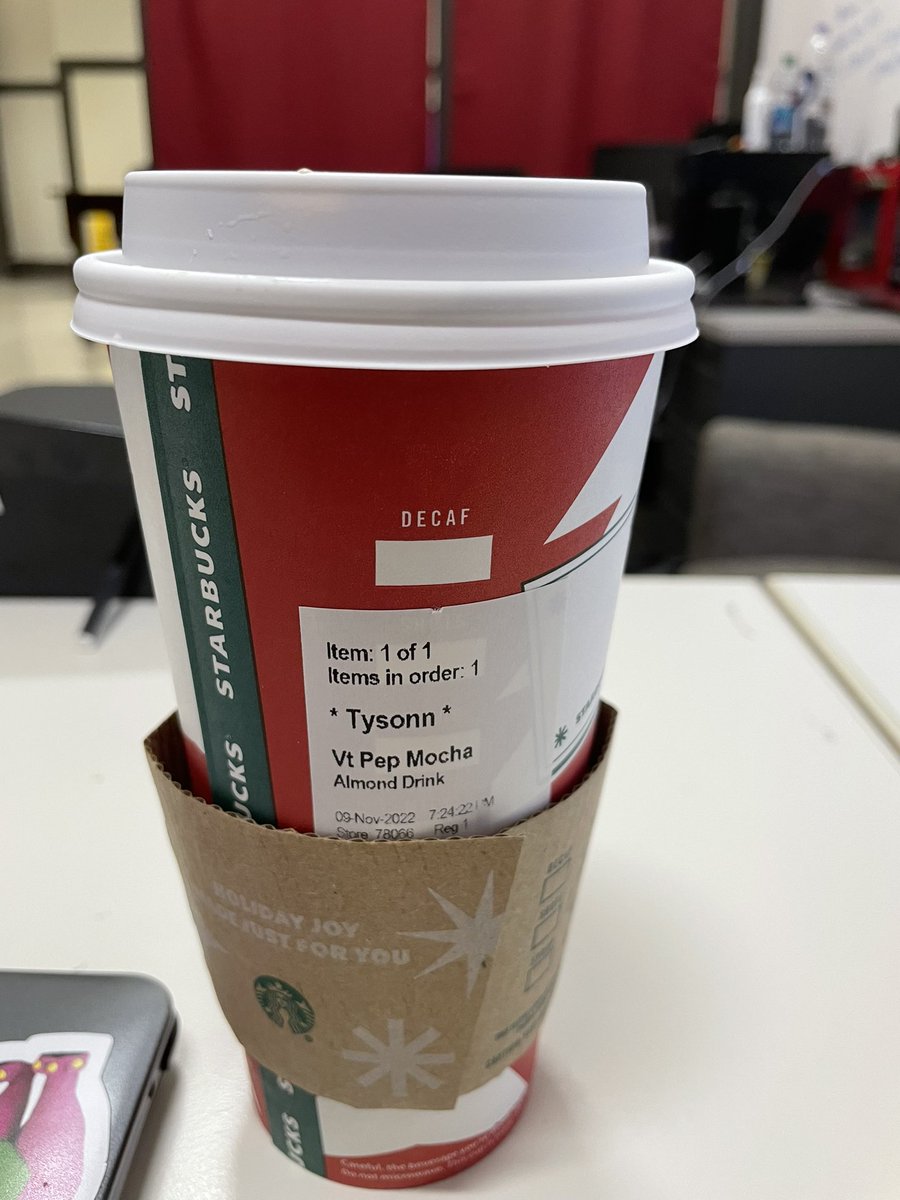 WordsByTyce's tweet photo. First Peppermint Mocha of the season!!! โ๏ธ๐ซ #ThatFirstSipFeeling ๐๐๐ https://t.co/wnIxLe4ChZ