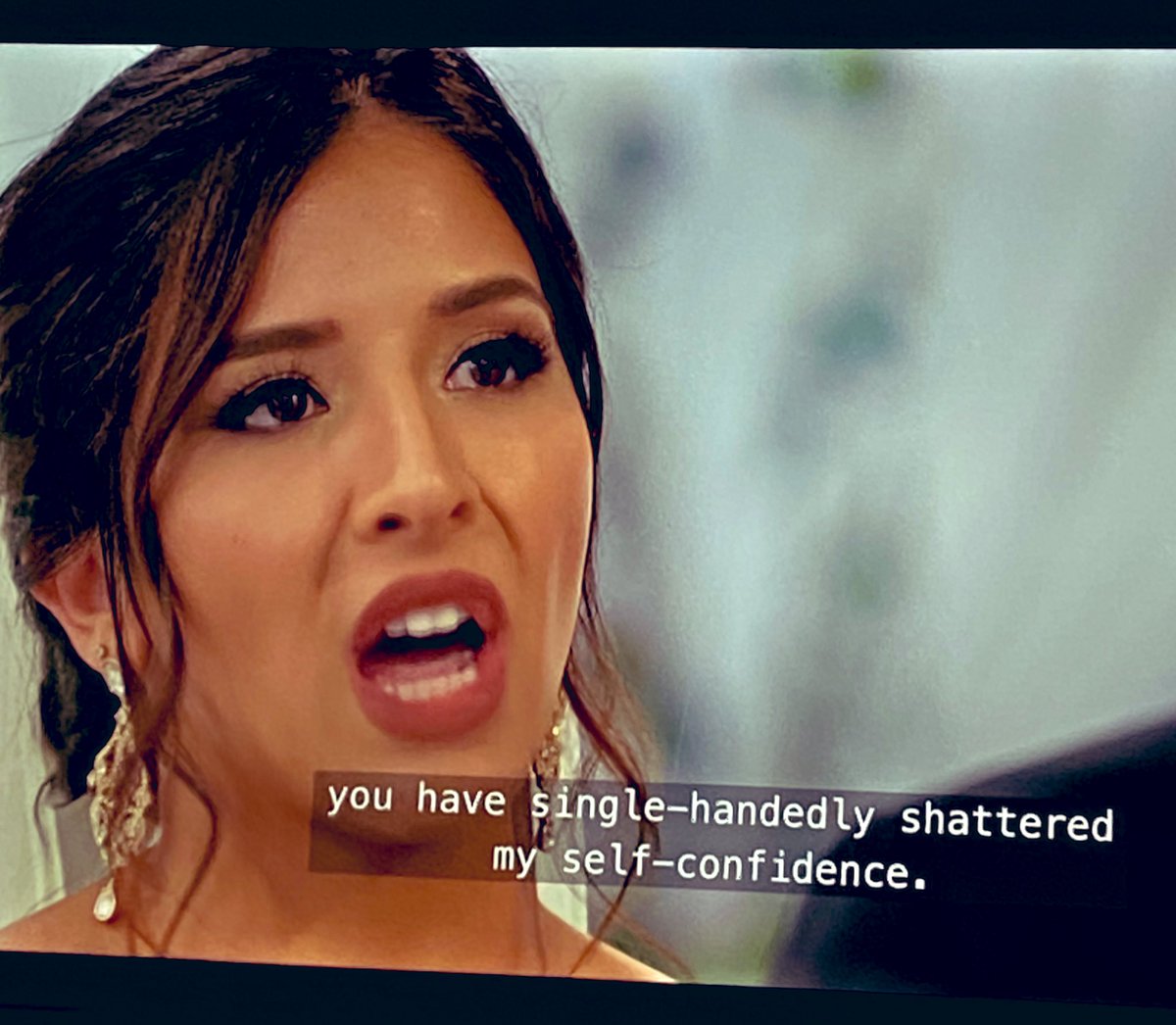 The DIFFERENCE between what Deepti &amp; Zanab did was DEEPTI said “I CHOOSE ME” whereas Zanab said “YOU DESTROYED ME.” Shake was worse to Deepti throughout the show and she still didn’t make it about him, it was about HER. That’s the difference between a true queen👑 #LoveIsBlind