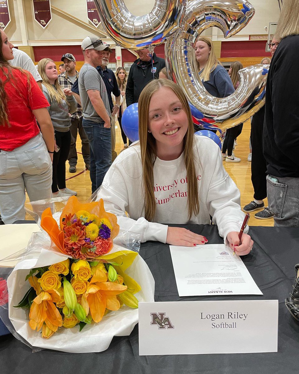 Logan Riley tweet media