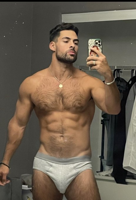 Low quality selfie ❤️🐻🫶😂 https://t.co/DslPdZ6g8n<a href="/tag/model"class="tags"><span>#model</span></a><a href="/tag/bookcover"class="tags"><span>#bookcover</span></a><a href="/tag/romancebook"class="tags"><span>#romancebook</span></a>