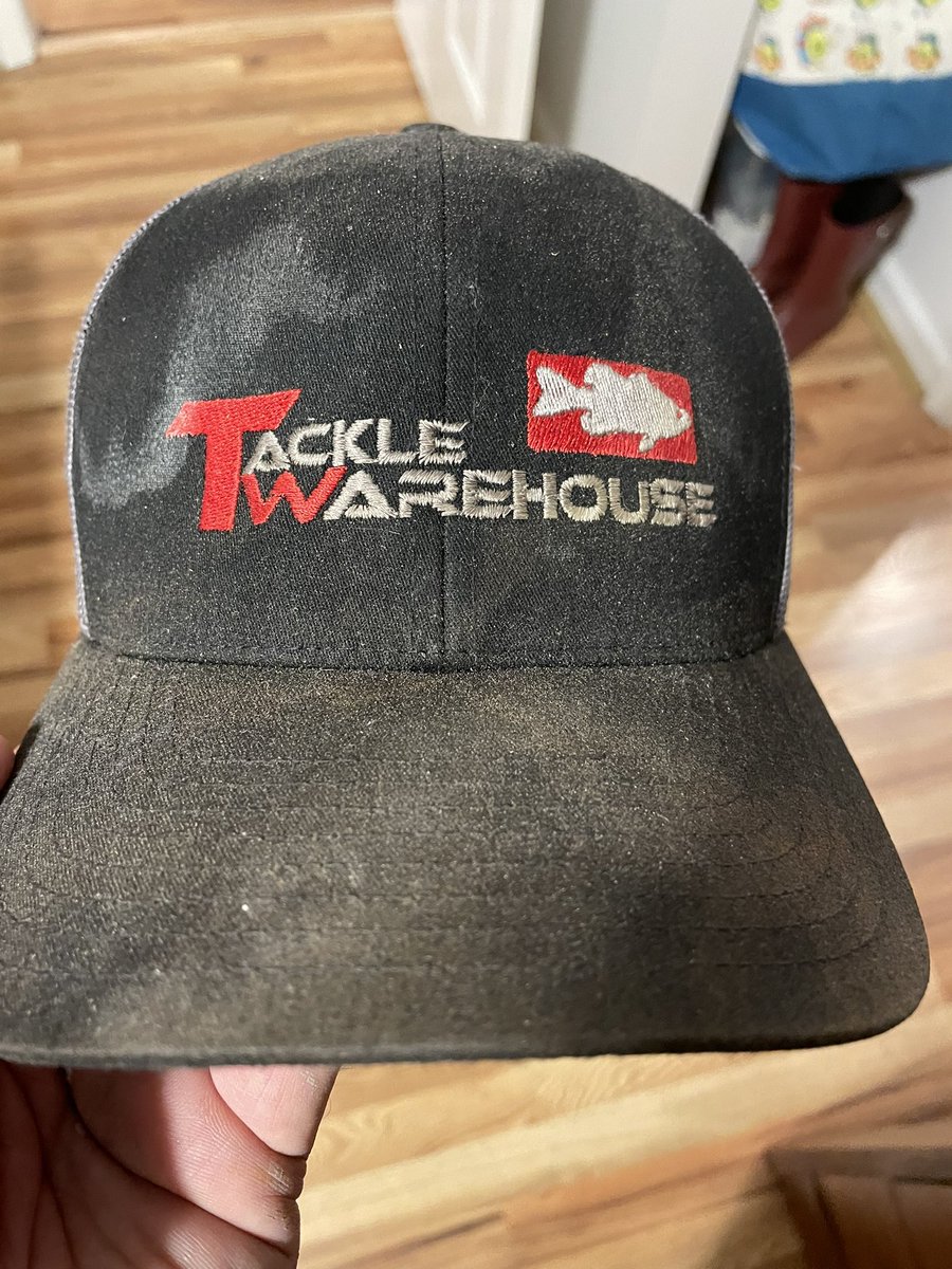 TeamLintner's tweet photo. Been wearing this hat since we moved from CA. Been through a lot of change and it even helped me qualify for the Redcrest🎣 It’s my Go-To Hat 🧢. Keri thinks it’s time to retire it. What do you think… Let it run or ask Tackle Warehouse for a new one?? #tacklewarehouse https://t.co/AbEYpwzNFy