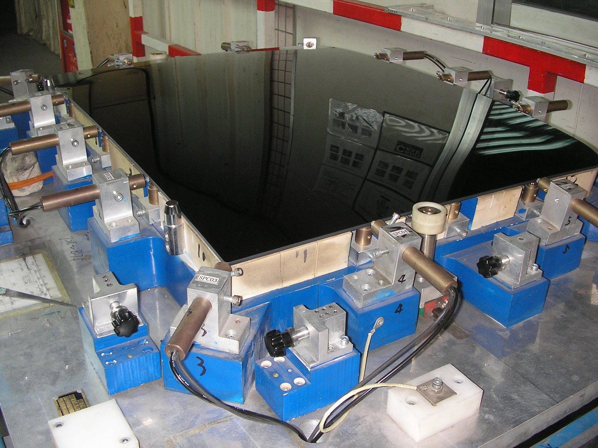 Victori02754624's tweet photo. Application@SowaySensor: Production of automotive glass
Multi-point (20 to 60 points) measurement; the external shape and the curved surface; high accuracy and good repeatability.
#Sensor # curved surface measurement  #Electronics Manufacturing #IOT #Industrial automation https://t.co/7HzPRwe4R9