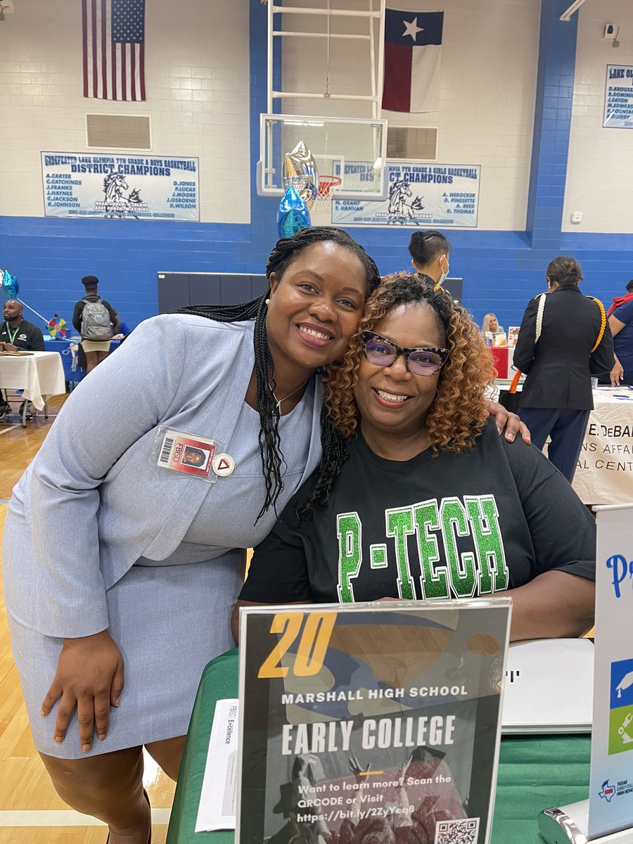 Courtney Holman Clark tweet media