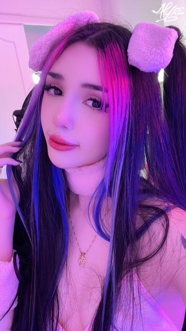anime?girl says goodnight ? https://t.co/a5dlozsRp2