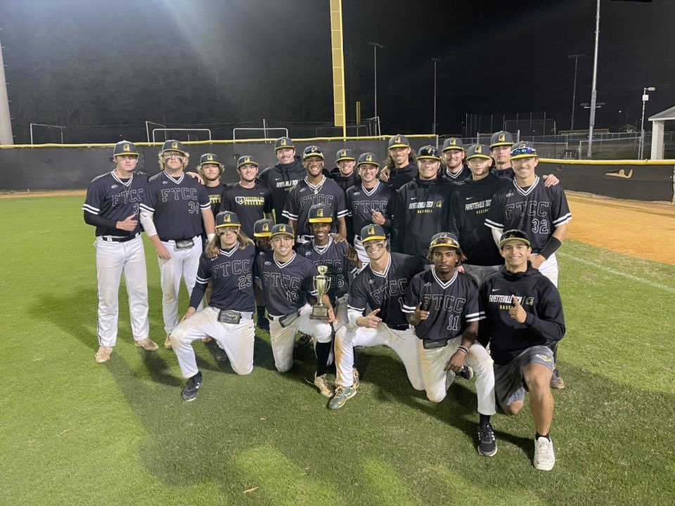 Raebert1's tweet photo. Fall World Series champions also fall world series MVP
Here my stats in the series
8-12 3 doubles, 3 HR and 8 RBI
@Nic_Love6 @ftccathletics https://t.co/0P3LIxj5KM