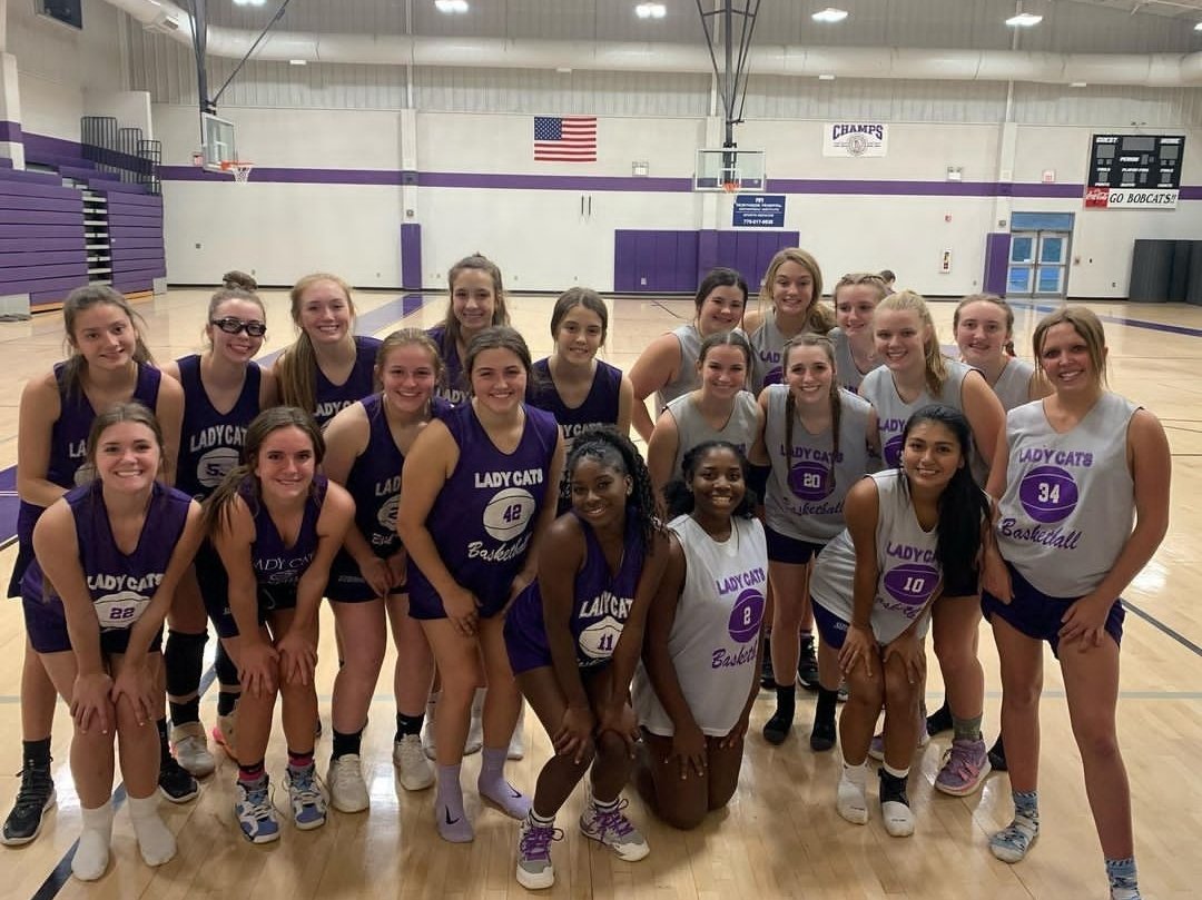 GilmerLadyCats's tweet photo. Purple vs White tomorrow at 6pm.  
#fightnight
It's a great day to be a Bobcat! https://t.co/oyvY4E5Uoq