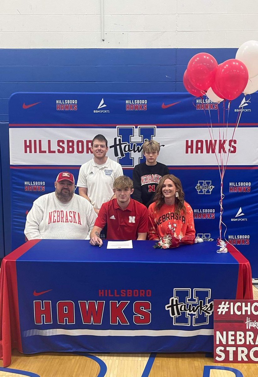 GriffinRay2023's tweet photo. #GBR
I can't wait to get to Lincoln and get to work. I have so many people to prove right.
Thank you to @kokesh174 and @Coach_Manning, along with the other Husker coaches, for believing in me. I am proud to join the @HuskerWrestling family.  #ToughTogether
#BetOnYourself https://t.co/RJ52C1WP9S