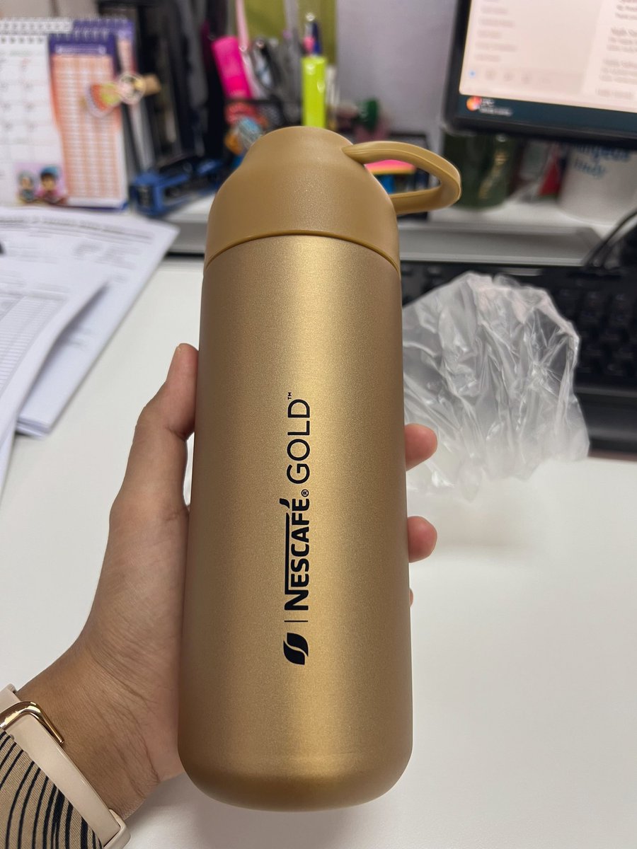 EngkuNabila's tweet photo. Yeayy dapat botol flask kecik omey 😻 https://t.co/WCrNw4h1K0