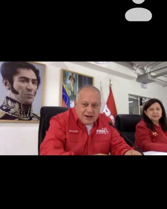 Ginkellys's tweet photo. 📅#09Nov || Hoy Participe en la Videoconferencia con nuestro 1er Vpdte del PSUV @dcabellor para Recibir orientaciones precisas sobre el proceso de renovación de estructuras medias, equipos estadales, municipales y parroquiales✊🏾

#NuestraCecilia https://t.co/bZJ0kwl2Vn