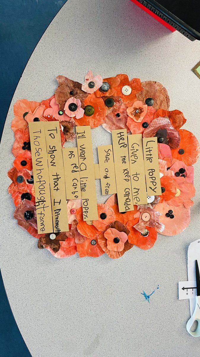 Ms_MHumphrey's tweet photo. Many little things to be thankful for in this world. Peace ☮️ is one of them #weareCBE #RemembranceDay https://t.co/jNTovDaFRt