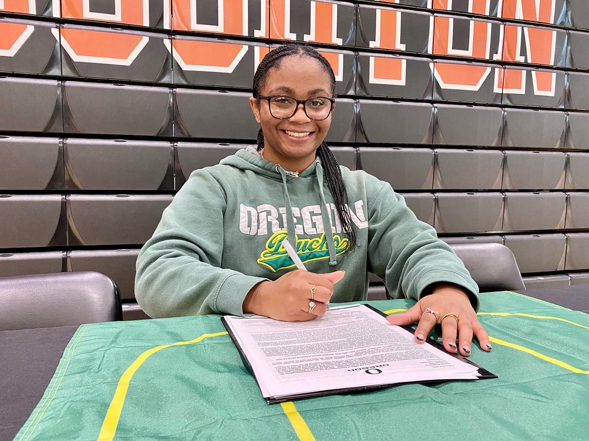 StoughtonPS's tweet photo. Congrats to Stoughton High senior Simarah McPherson for signing her letter of intent to be part of @OregonAcroTumb - a D1 program! There was a signing ceremony for Simarah Wednesday afternoon in the SHS gymnasium. She is a former @DaweDragons &amp; OMS student. 

@BlackKnights_AD https://t.co/mcrL6CdqZL