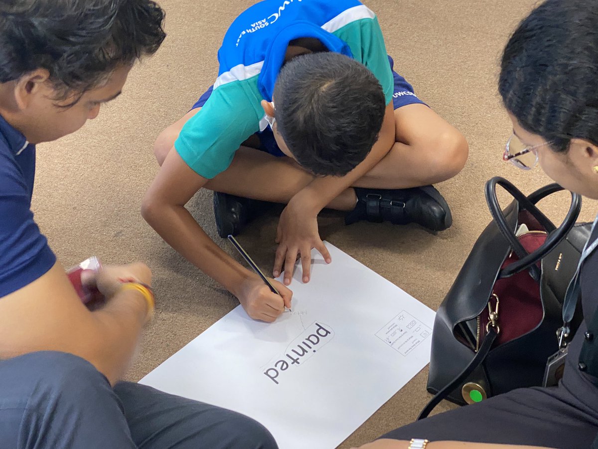 Roxanne W (@roxwalker14) on Twitter photo G2 Learning share and the students leading the way with teaching parents how to feel the phonemes, tap-spell & box the base. #wordinquiry #uwclearn #uwcsea #uwcsea_east #uwcliteracy <a href="/wordtorque/">FionaHamilton</a> G2 Learning share and the students leading the way with teaching parents how to feel the phonemes, tap-spell & box the base. #wordinquiry #uwclearn #uwcsea #uwcsea_east #uwcliteracy <a href="/wordtorque/">FionaHamilton</a>
