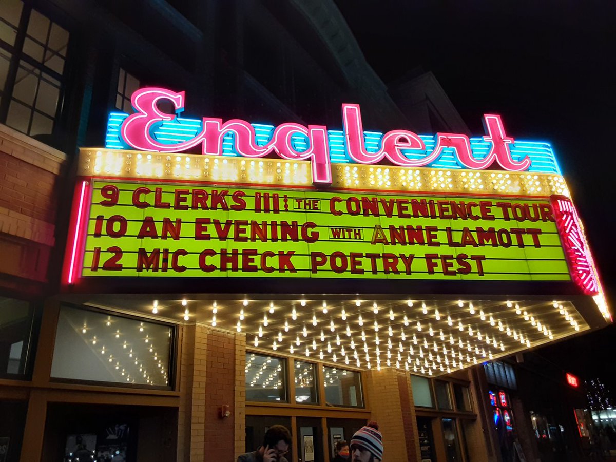 traumahound03's tweet photo. Clerks III time at the @englert with @thatkevinsmith! #clerksIII #kevinsmith #englert https://t.co/ow7EyxaoZm