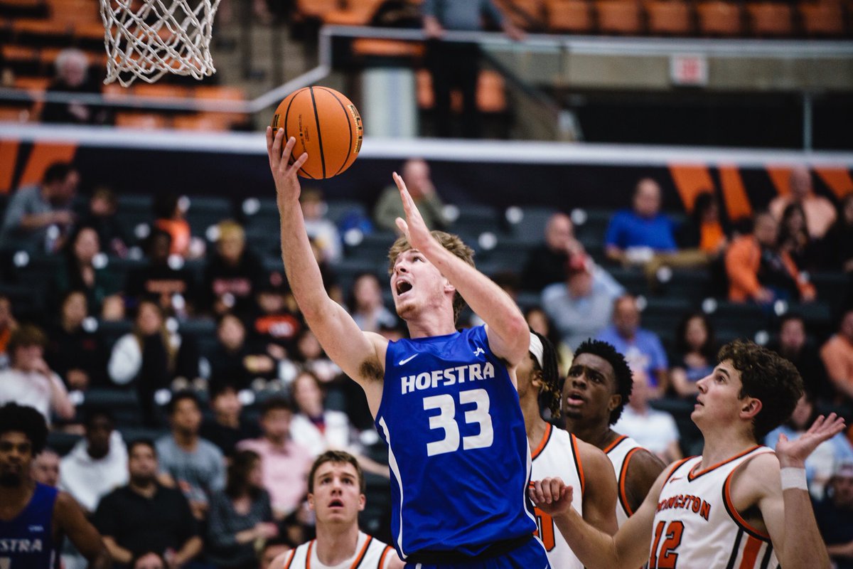 evanbernstei's tweet photo. @HofstraMBB season opener at Princeton

First W of the season 🦁 https://t.co/sEcjxQKURx