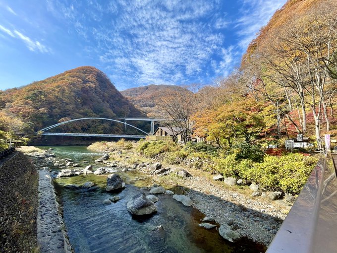 紅葉見ながら温泉
3枚目のやつに入ってました! 
