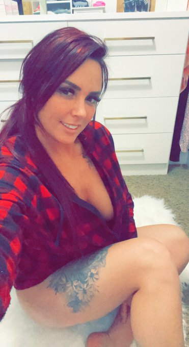 Rt if you would snuggle 🥰 https://t.co/yEfq5oE0Gu
