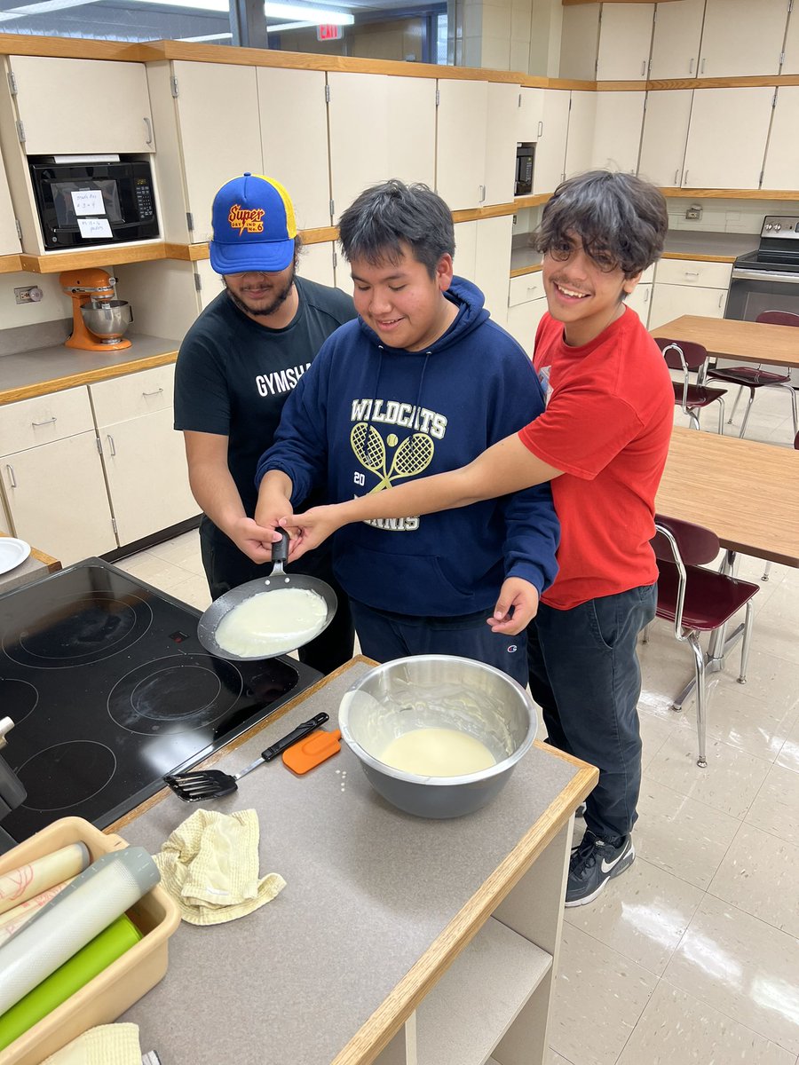 Elyse Hoffman tweet media