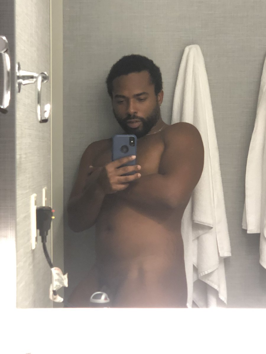 Chief_Tellis's tweet photo. #Throwback #Singletweets #gns #thirsttrap #singleanddtf https://t.co/DS9PNLlWh7